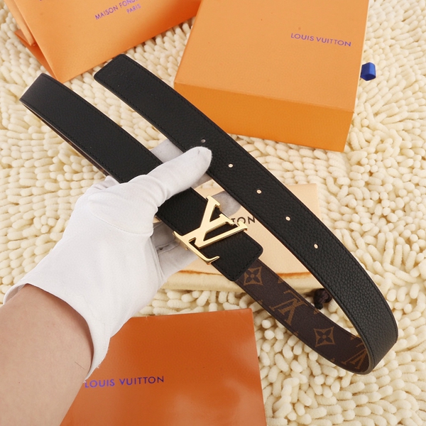 激安ルイヴィトンベルト着用イメージ